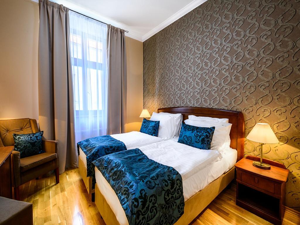 Alexander Hotel Stříbro Kültér fotó