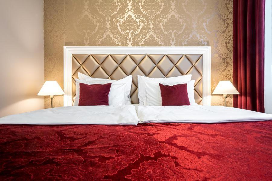 Alexander Hotel Stříbro Kültér fotó