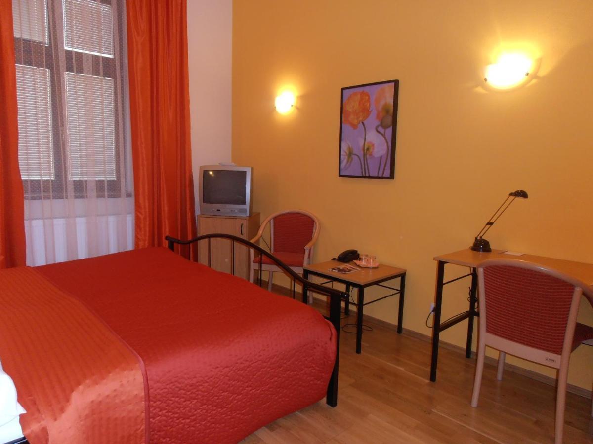 Alexander Hotel Stříbro Szoba fotó