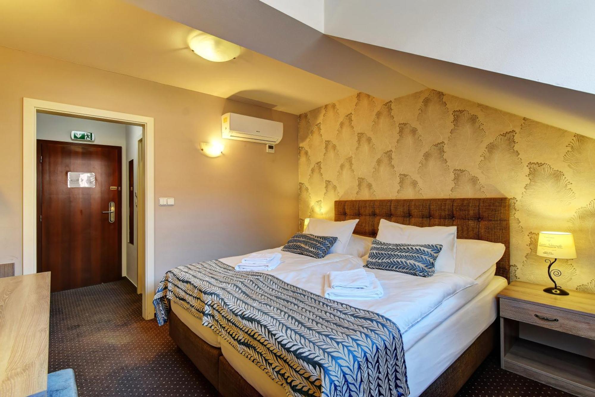 Alexander Hotel Stříbro Kültér fotó