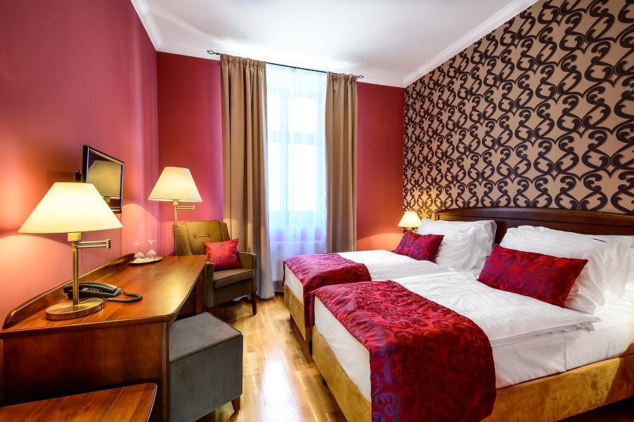 Alexander Hotel Stříbro Kültér fotó