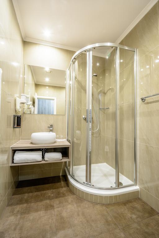 Alexander Hotel Stříbro Kültér fotó